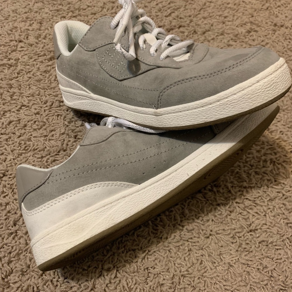 Dr.Scholls gray sneaker
